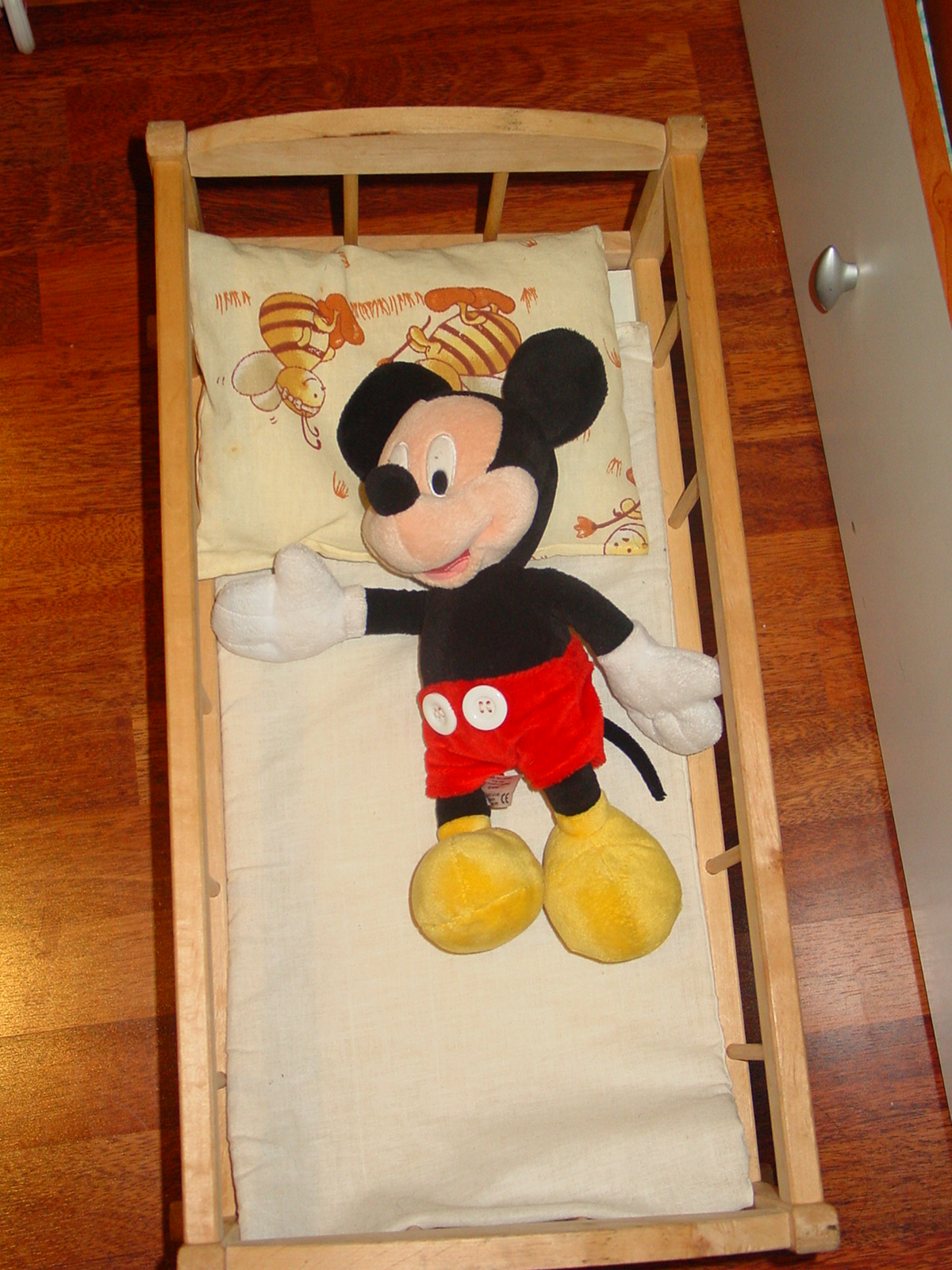 Come insegnare i concetti di percezione spaziale (dentro fuori, sopra sotto)