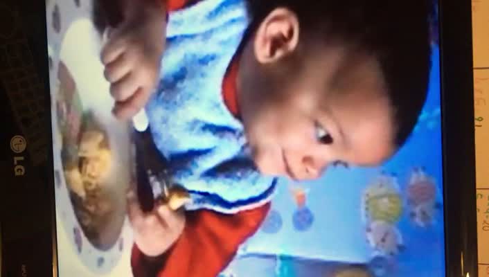 ares-mangia-tortellini-mp4