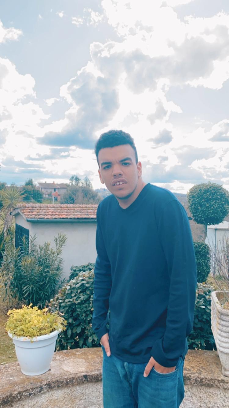 Camminare con le mani in tasca